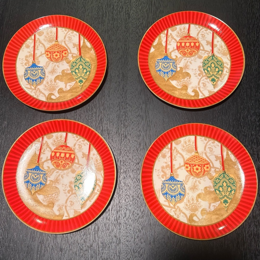 Certified International Lisa Audit/Wild Apple Christmas Dessert Plates 4